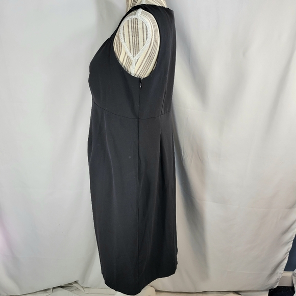 Liz Lange Maternity Stretch Black Sleeveless Dress Size Small - Picture 3 of 7